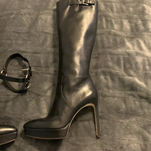 NWOT MICHAEL KORS BLACK PLATFORM STILETTO LEATHER BOOTS - Picture 15 of 17